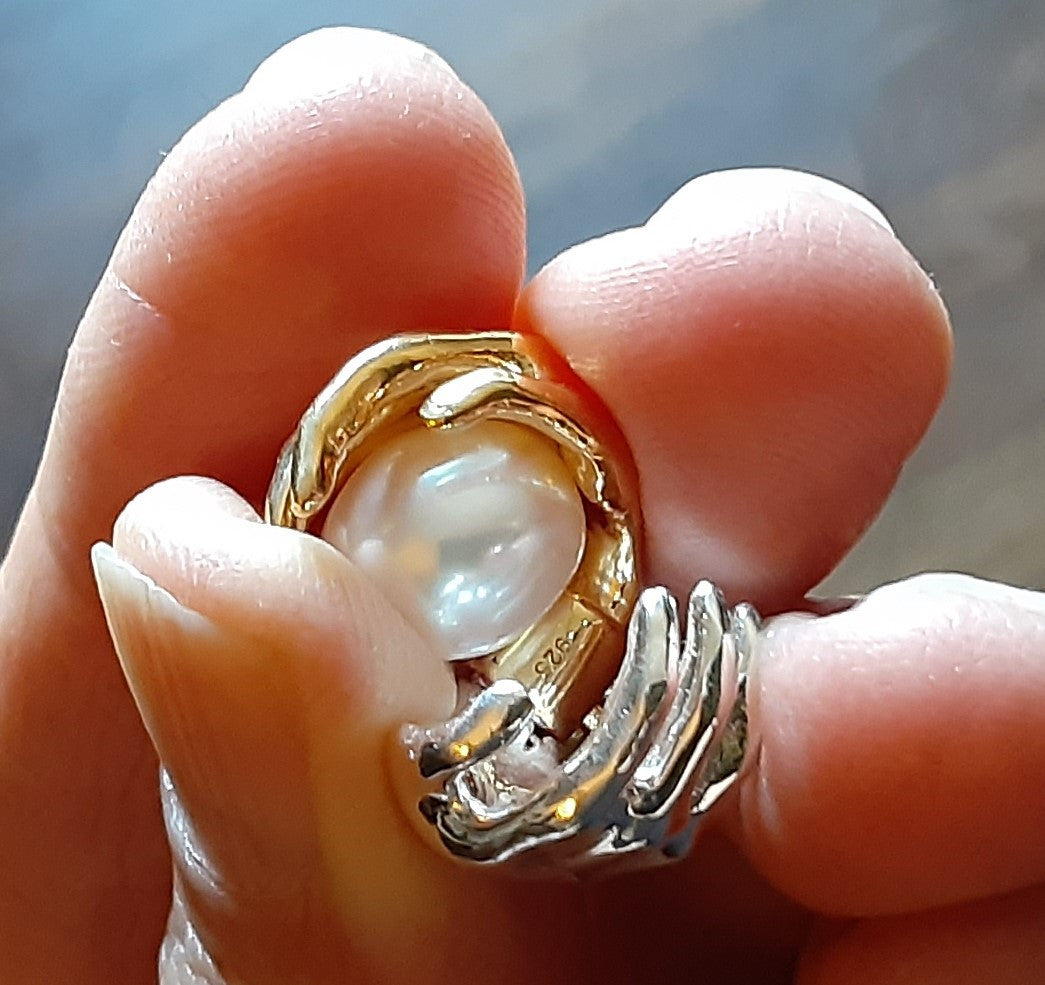 Leona's Healing Hands, Locket for Crystals or Essential Oils, 10K Gold-14